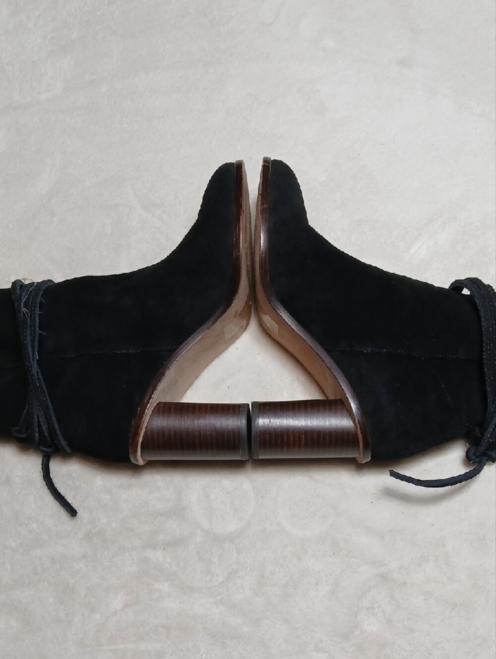 Pour La Victoire Black Suede Wrap-Ankle Block Heel Booties Size 7 - Picture 6 of 10